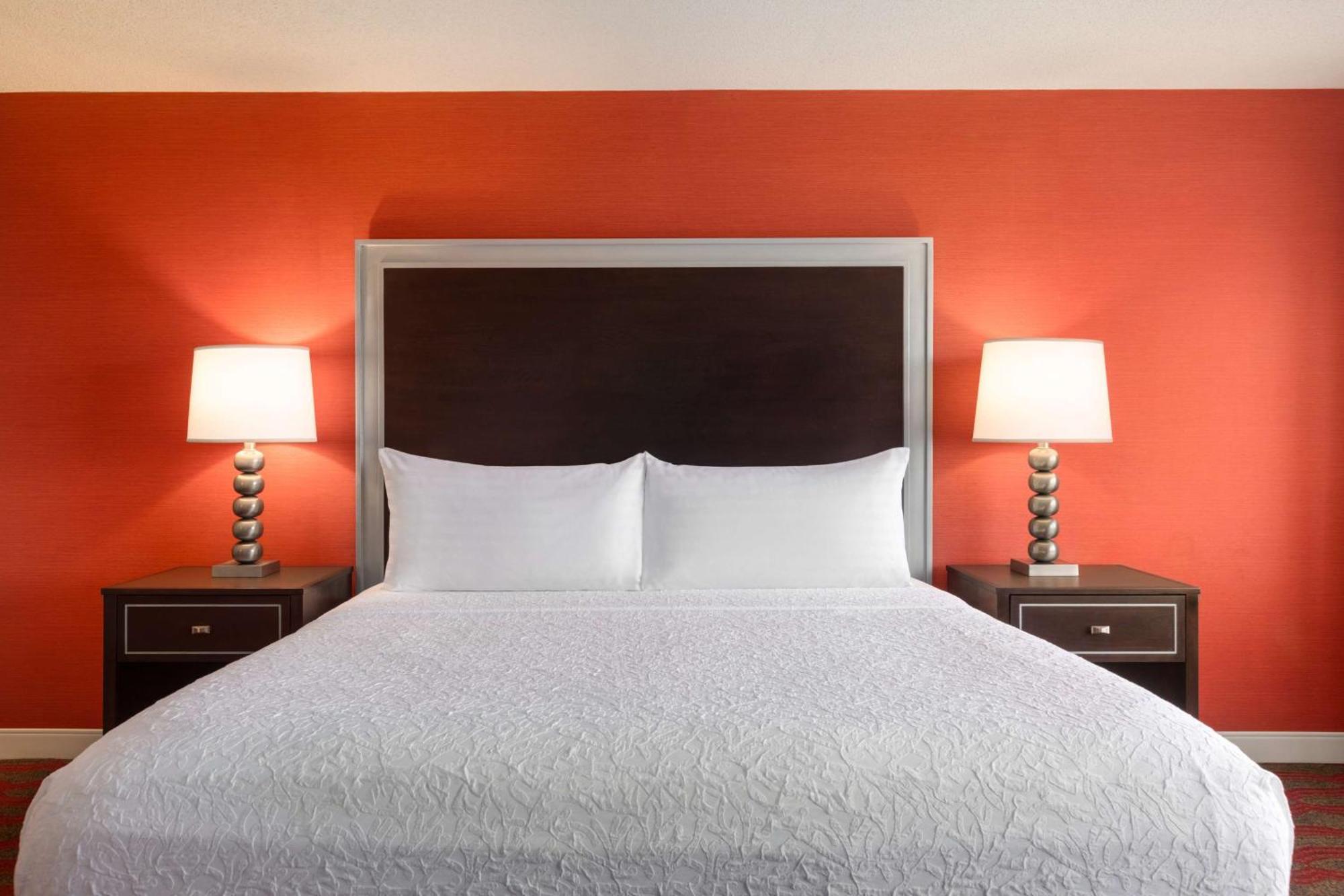 Doubletree By Hilton New York-laguardia Khách sạn 3*