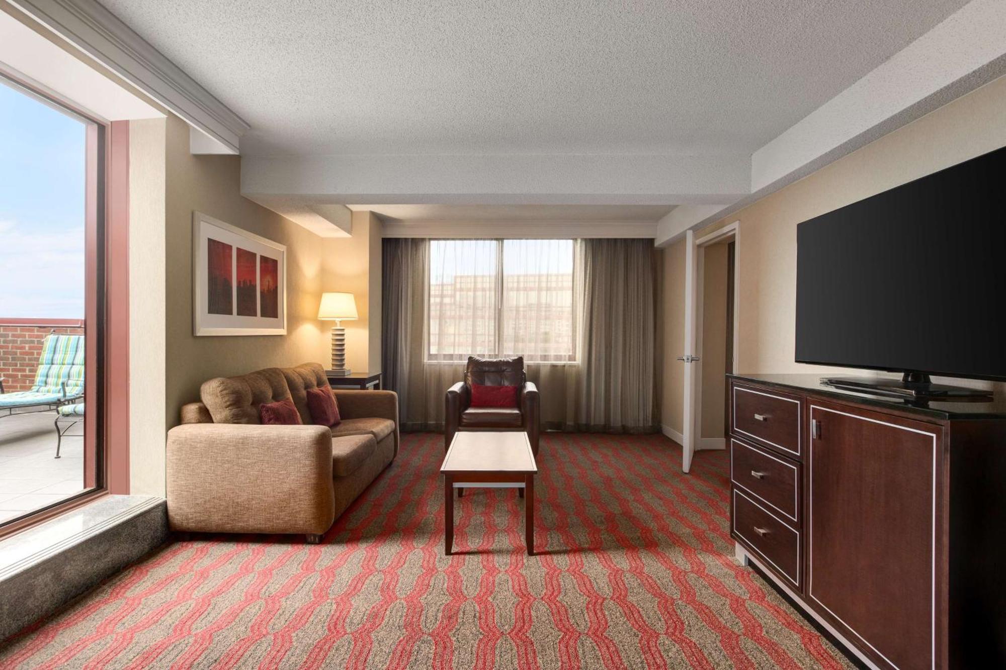 Khách sạn Doubletree By Hilton New York-laguardia New York