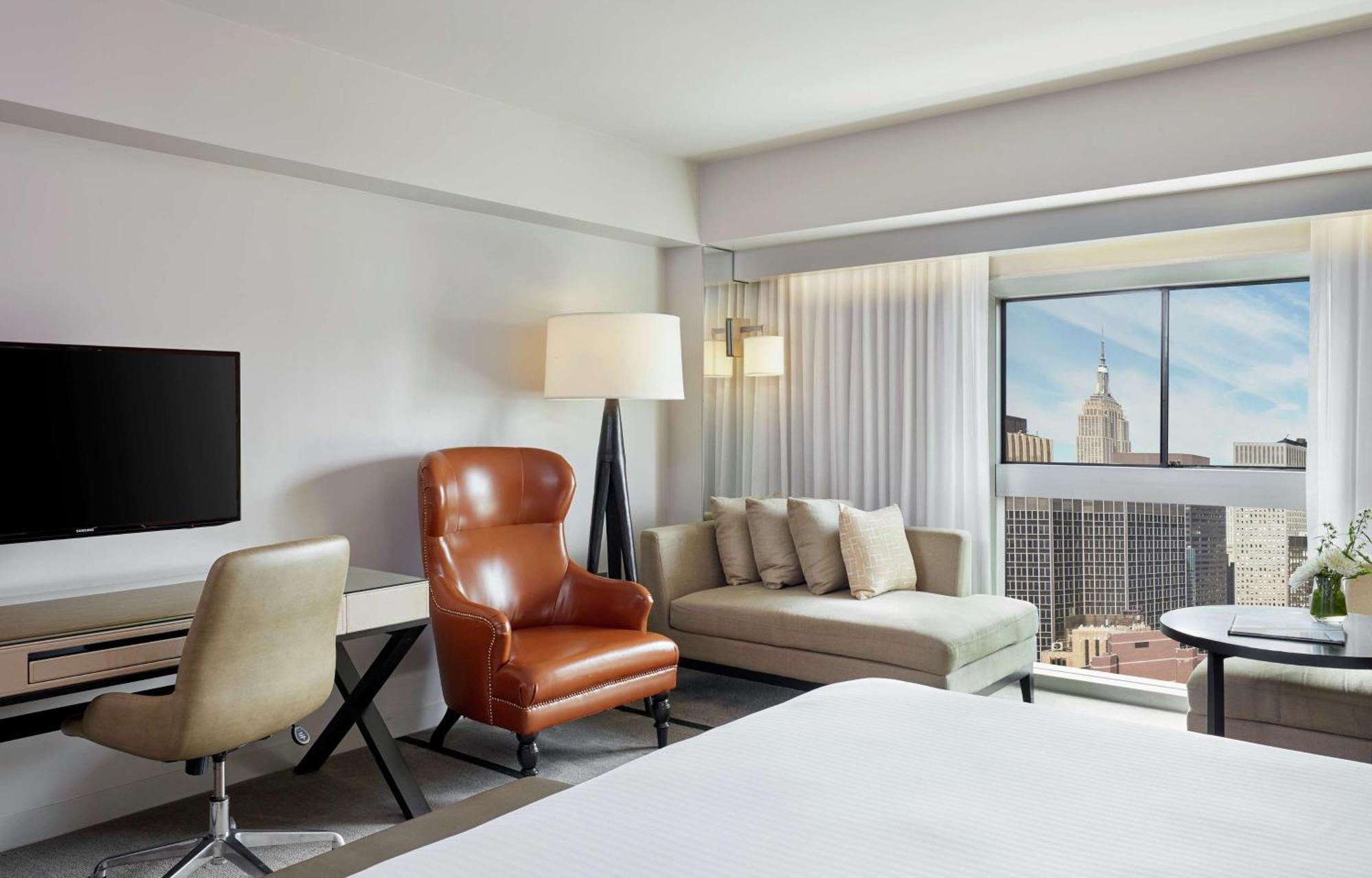 Khách sạn Millennium Hilton One Un Plaza New York