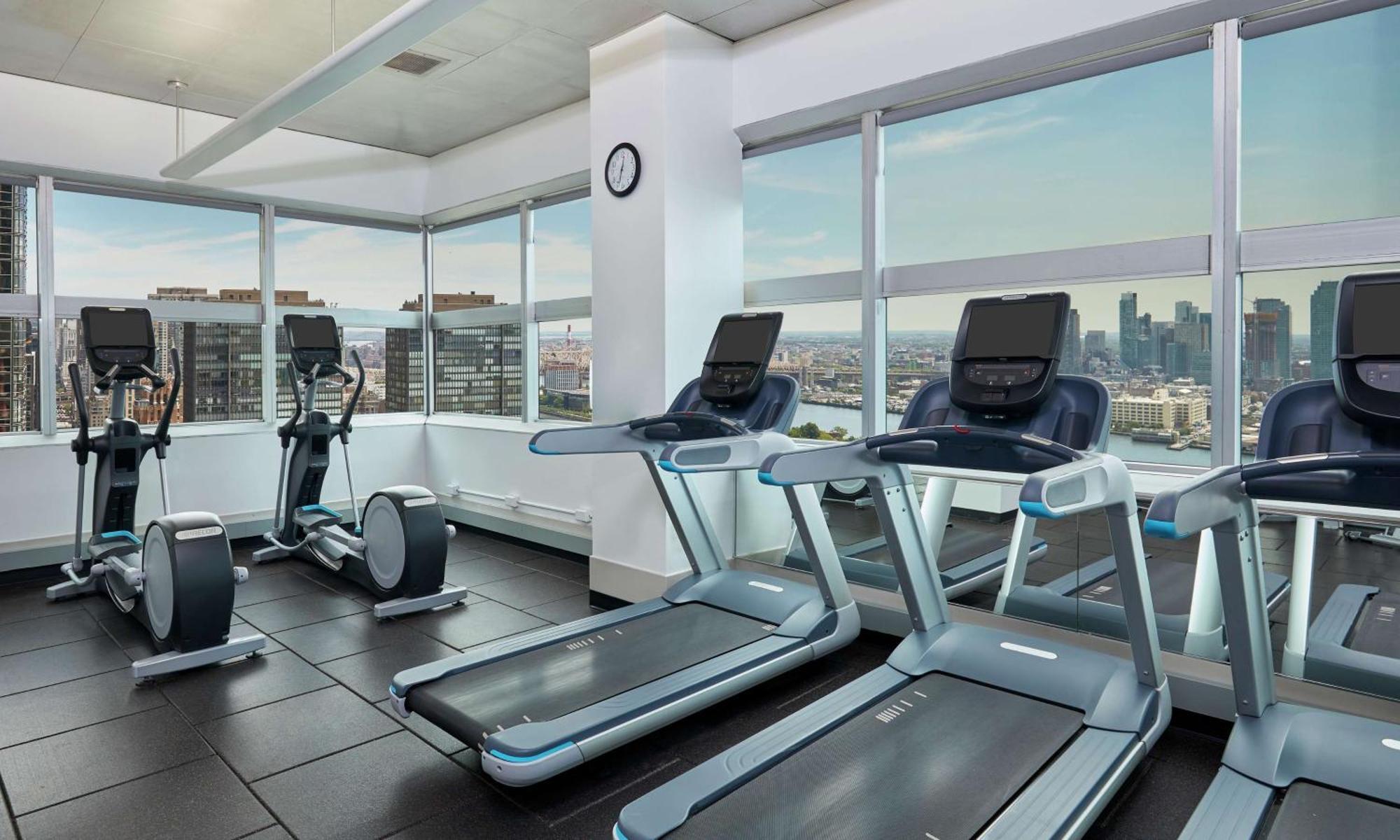 Khách sạn Millennium Hilton One Un Plaza New York