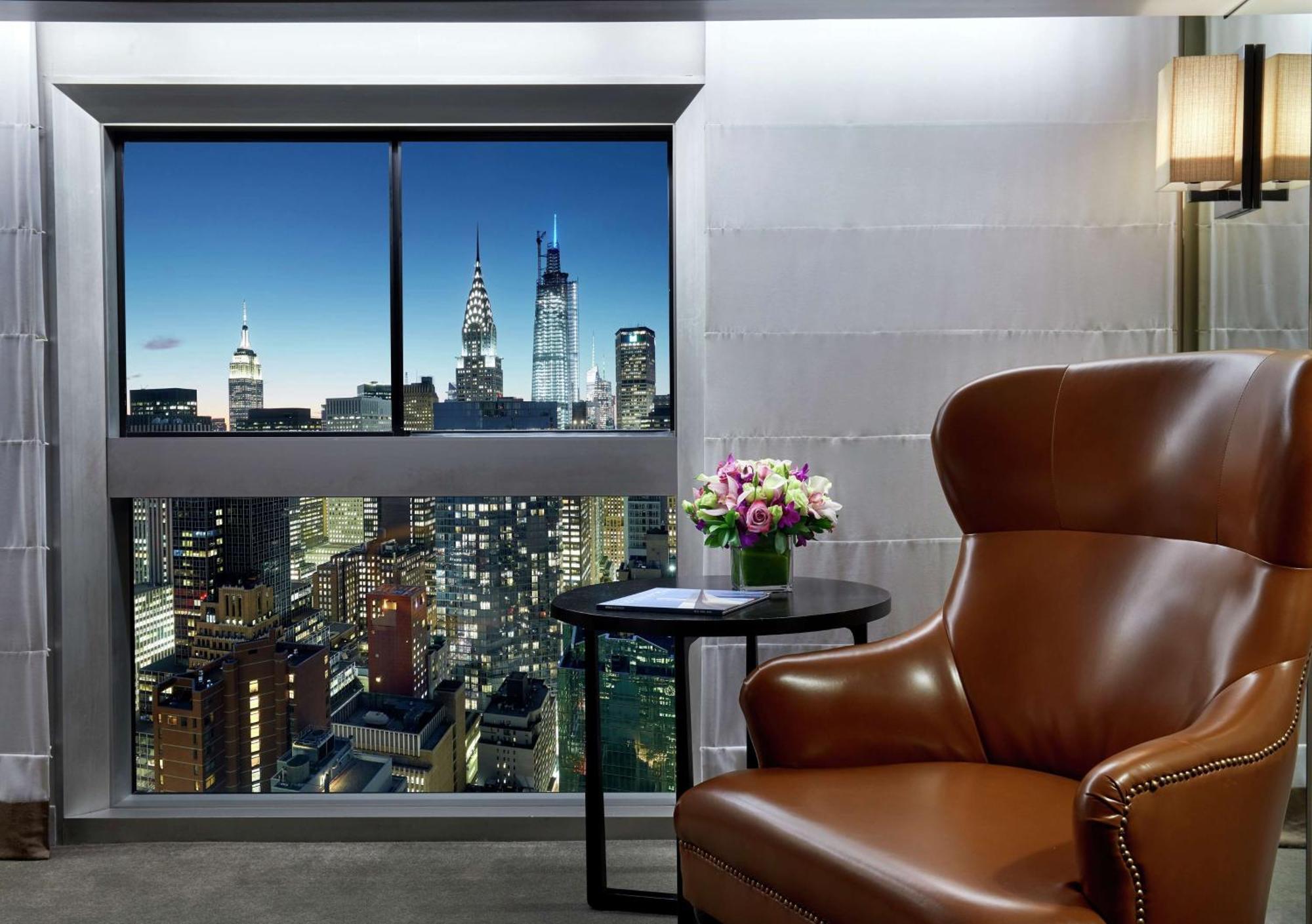 Millennium Hilton One Un Plaza Khách sạn 4*