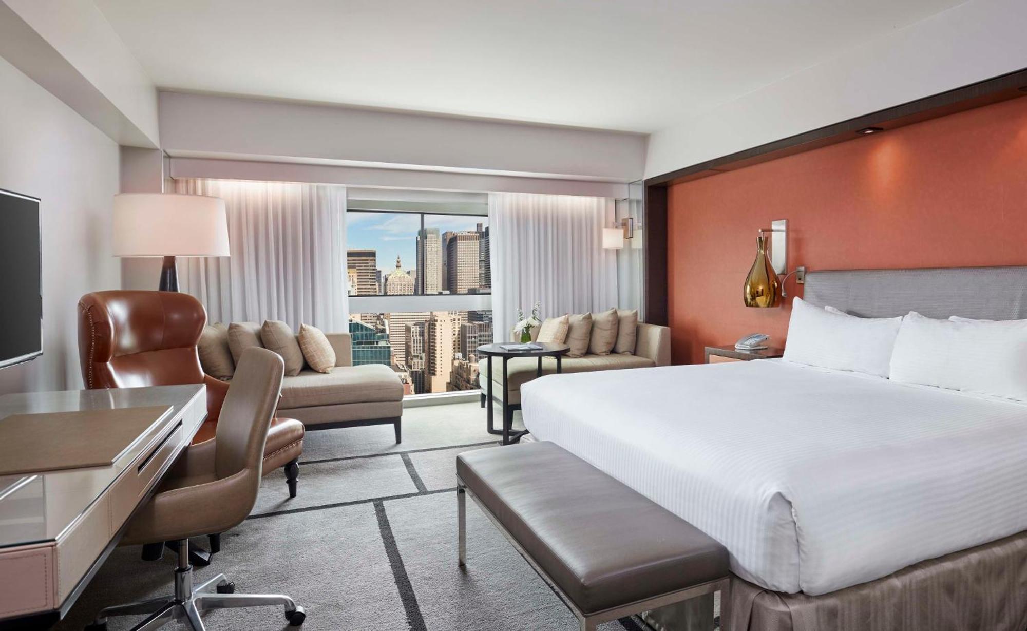 Khách sạn Millennium Hilton One Un Plaza 4*
