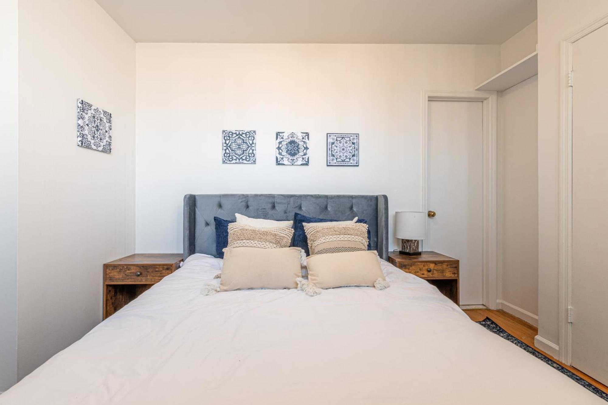 Căn hộ Amazing Furnished 1 Bedroom Penthouse Midtown West New York