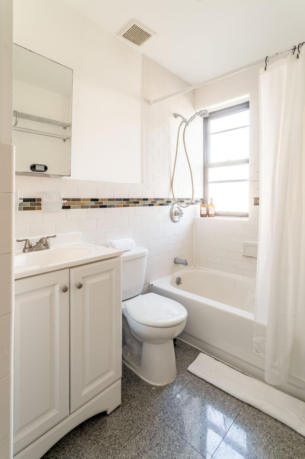 Spacious 3bedroom 1bath In The Heart Of The Lower East Side Near Iconic Nyc Landmarks Căn hộ *