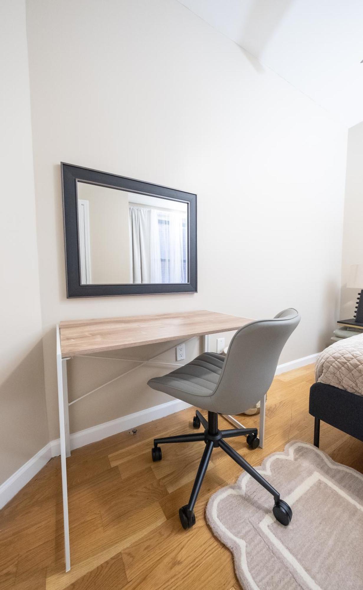 3br Two Blocks To Park Elevator, Laundry, Virtual Doorman Apartment *