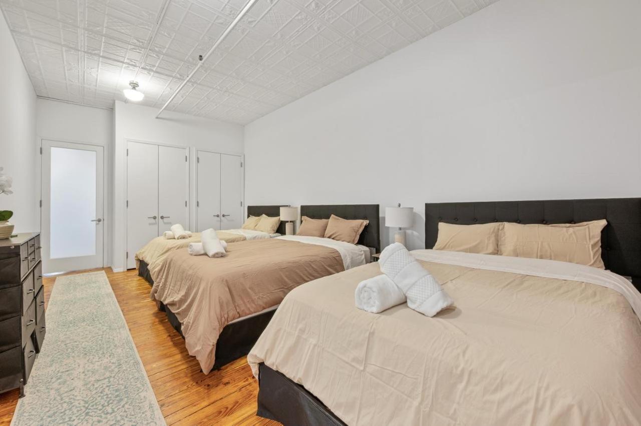 Khách sạn Massive Soho Loft 4 Bedrooms 2 Bath 7 Beds *
