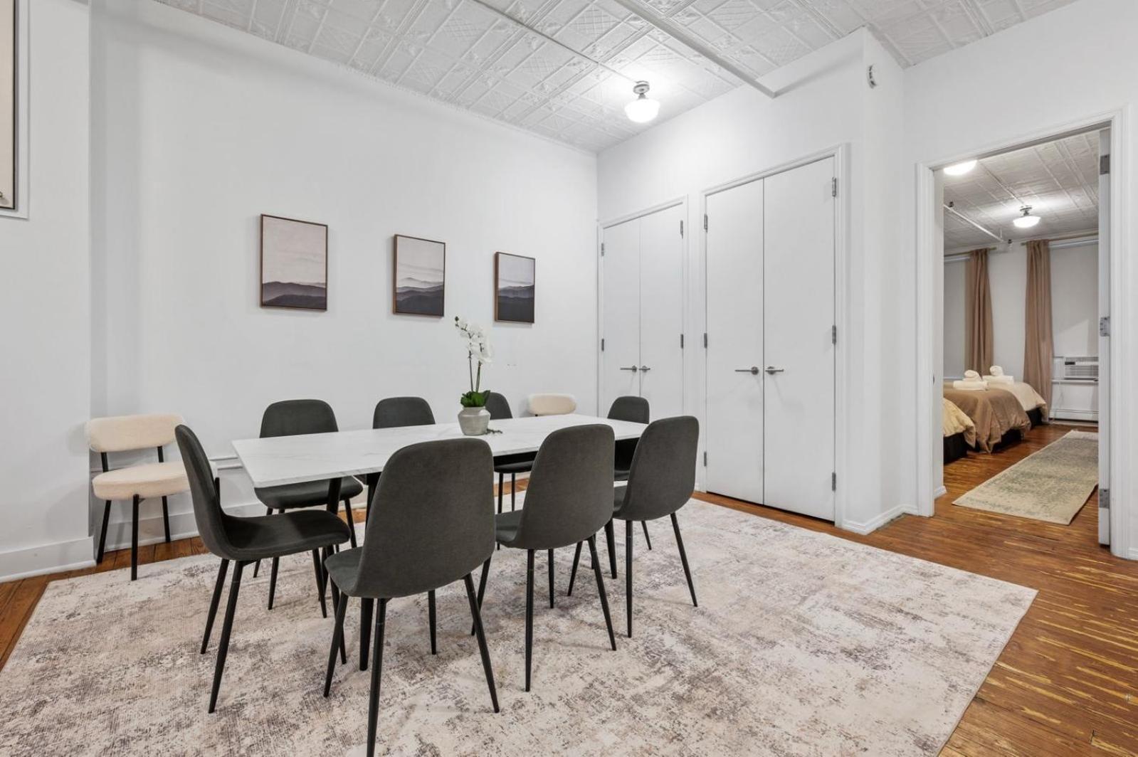 Massive Soho Loft 4 Bedrooms 2 Bath 7 Beds Nova York