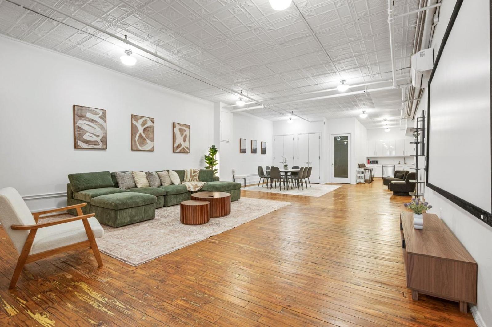 Massive Soho Loft 4 Bedrooms 2 Bath 7 Beds Nova York