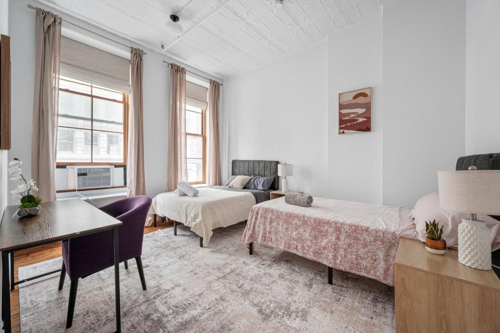 Khách sạn Massive Soho Loft 4 Bedrooms 2 Bath 7 Beds *