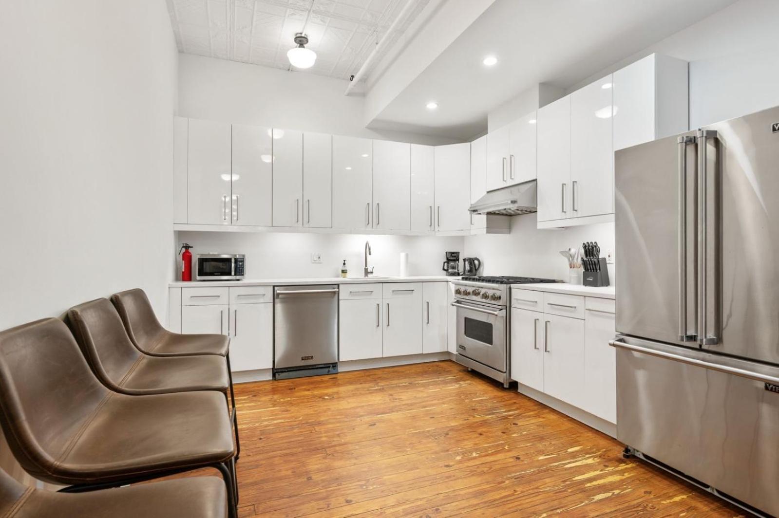 Massive Soho Loft 4 Bedrooms 2 Bath 7 Beds Khách sạn New York