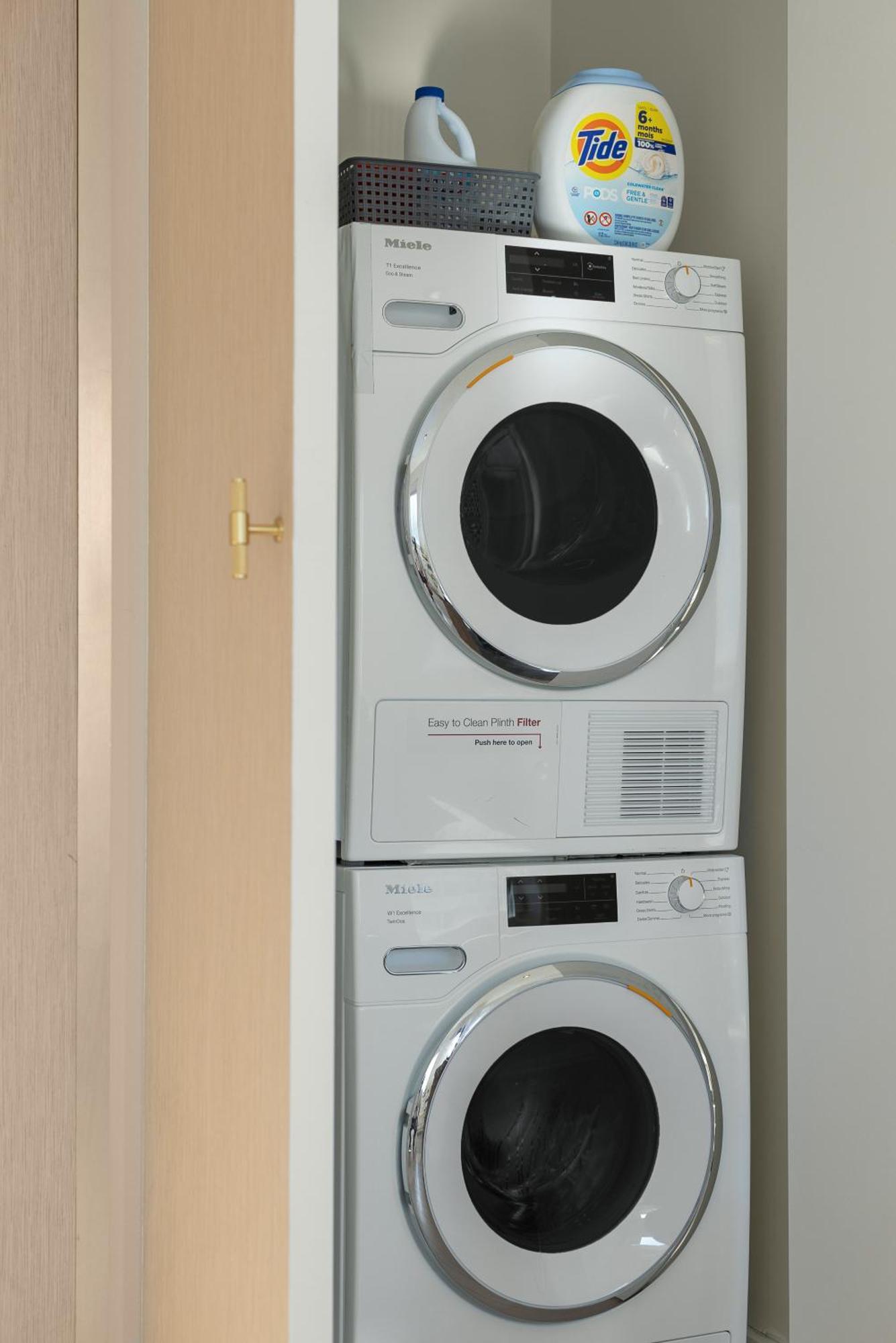 Rare Luxurious 1 Block From Time Square Apartment