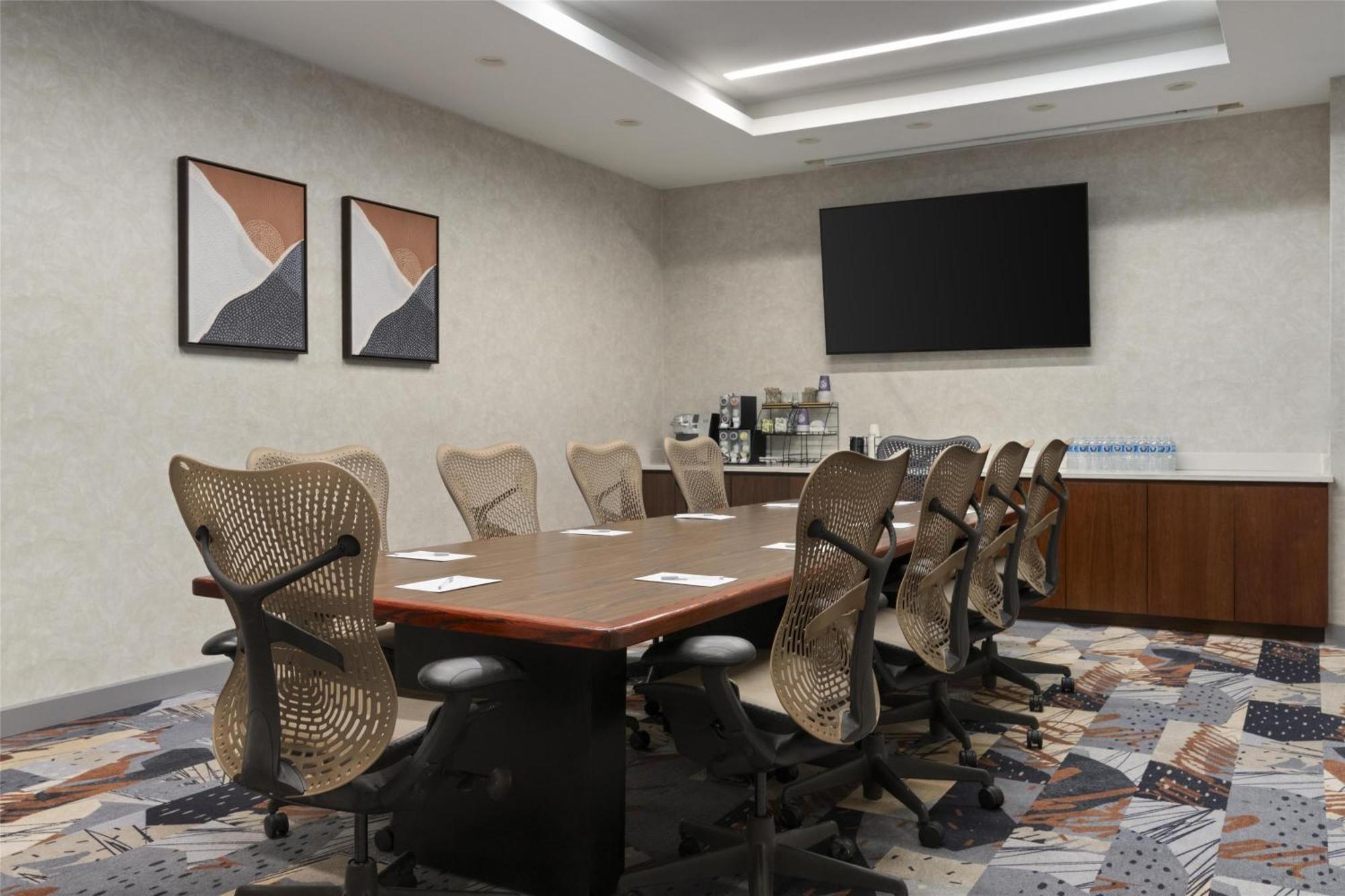 Khách sạn Hilton Garden New York/midtown Park Avenue 3*
