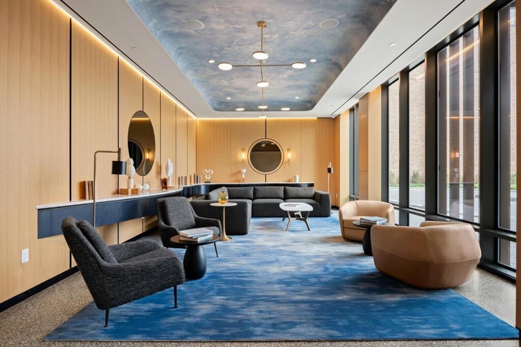 Sleek And Stylish Studio, Luxe Perks In Prime Spot Apartamento *