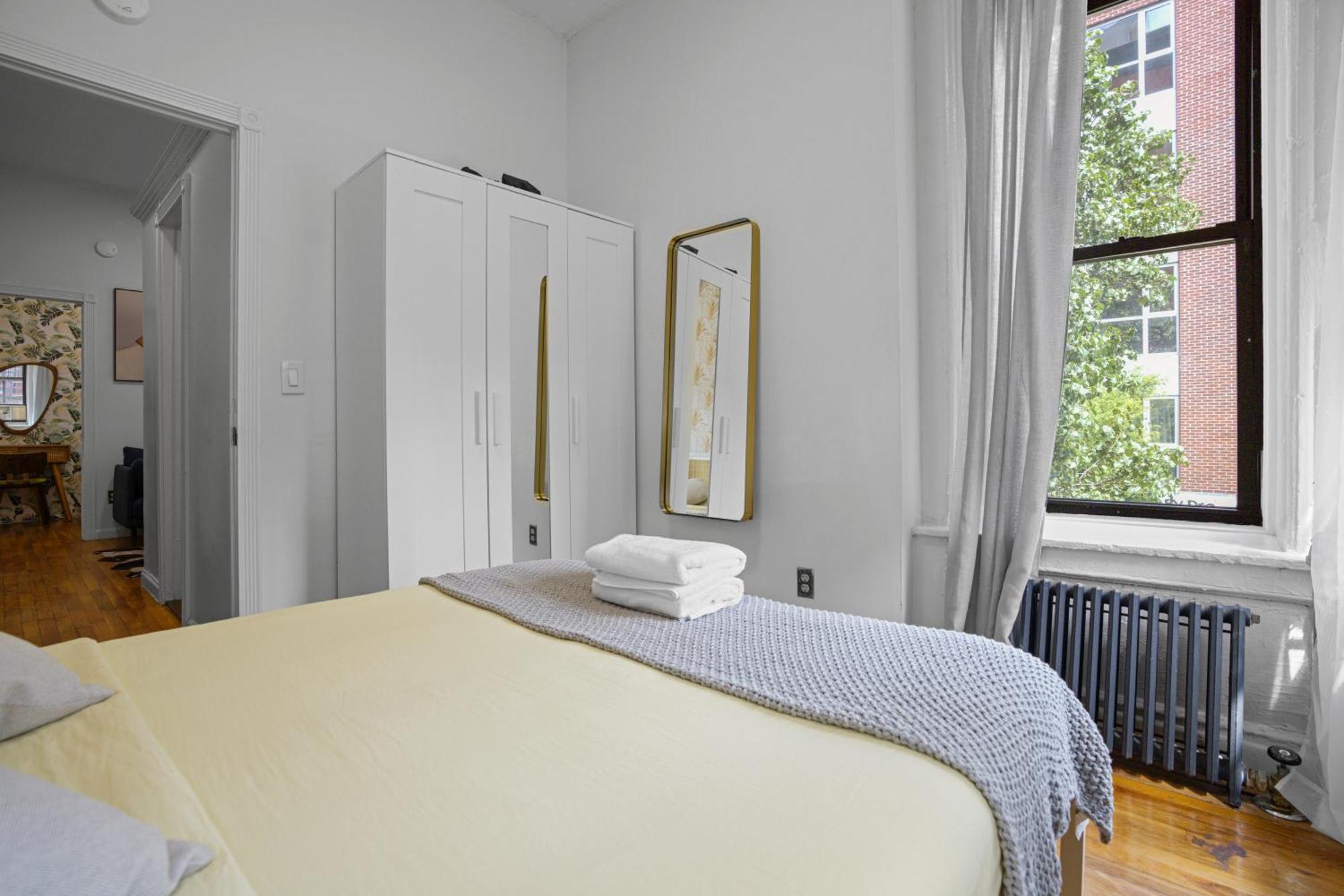 Apartment Upscale 2Br Home New York