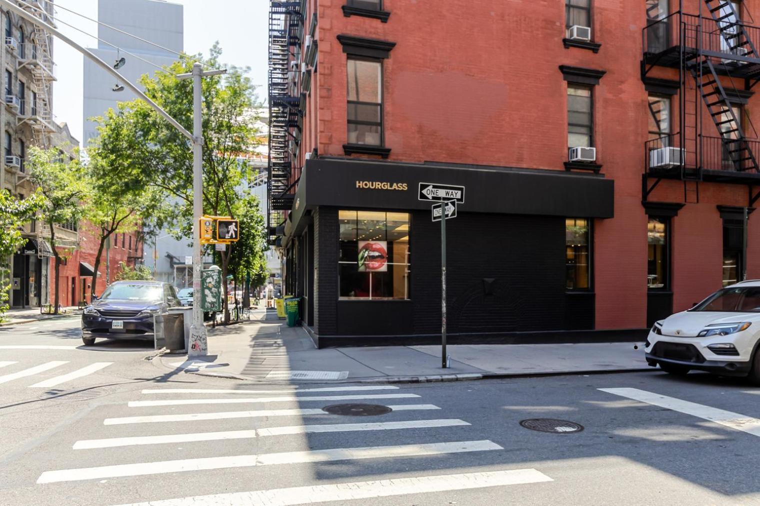 Soho 2br W Wd Balcony Nr Whole Foods Nyc-892