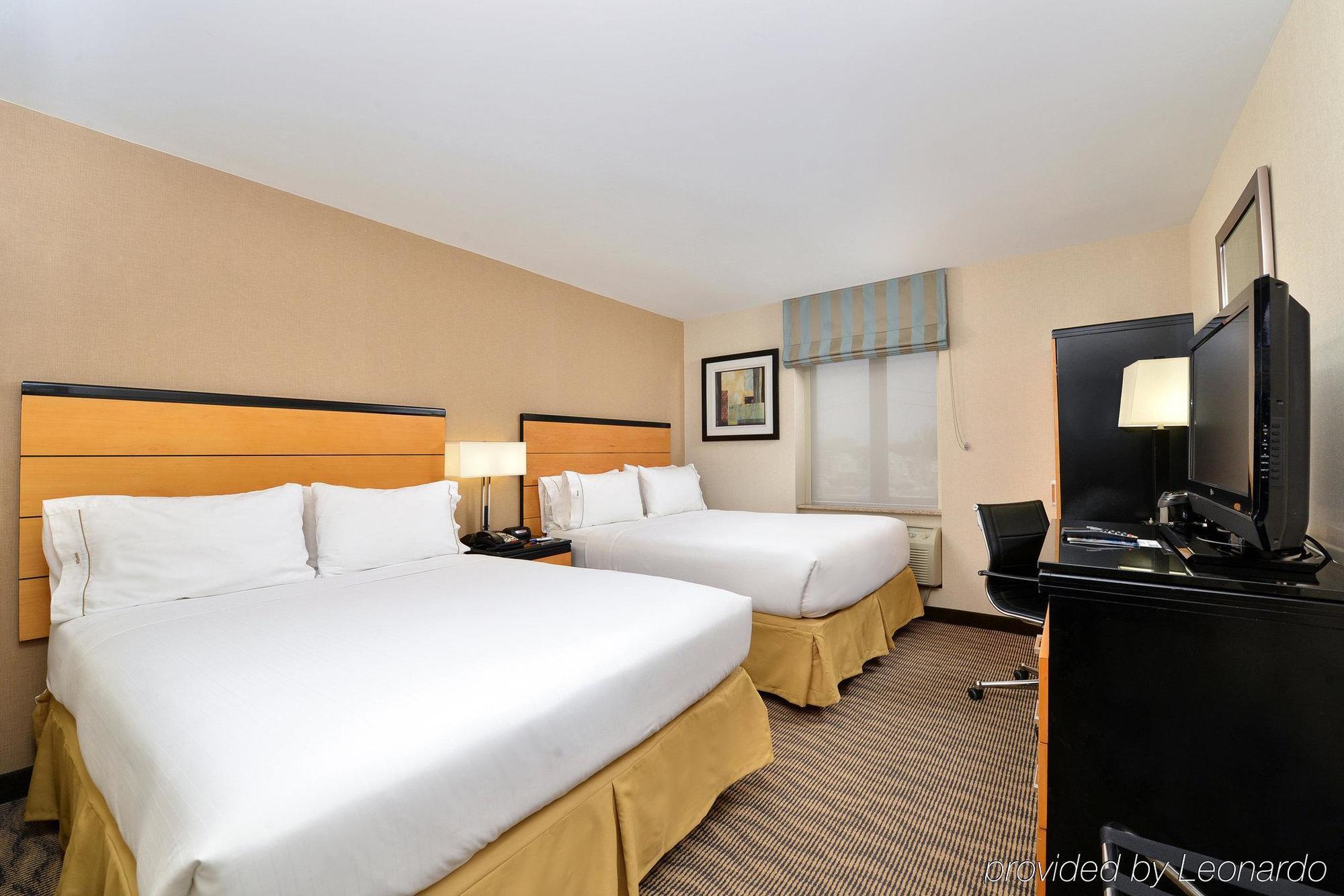 Khách sạn Express Kennedy Airport, An Ihg 3*