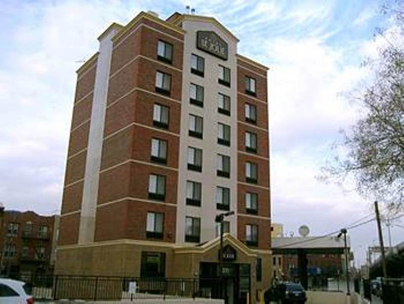 Le Jolie Khách sạn 4*
