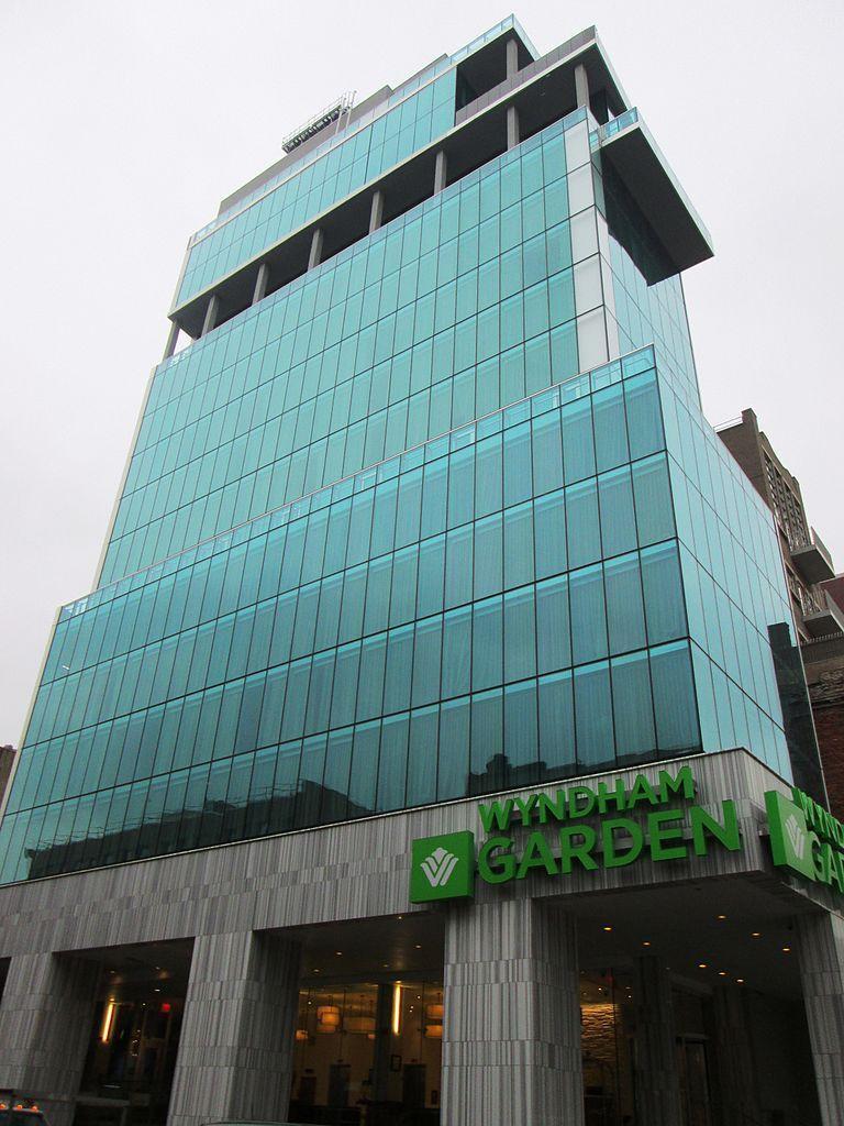Khách sạn Wyndham Garden Chinatown 4*
