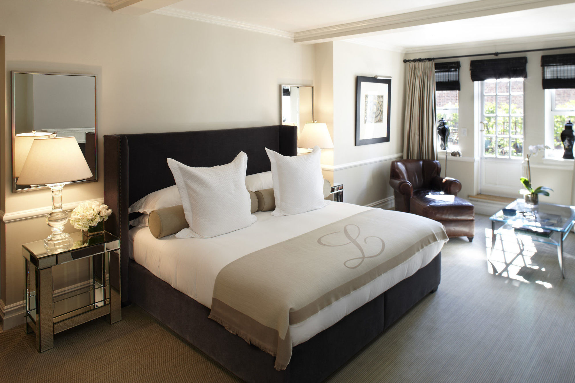 Khách sạn Lowell 5*