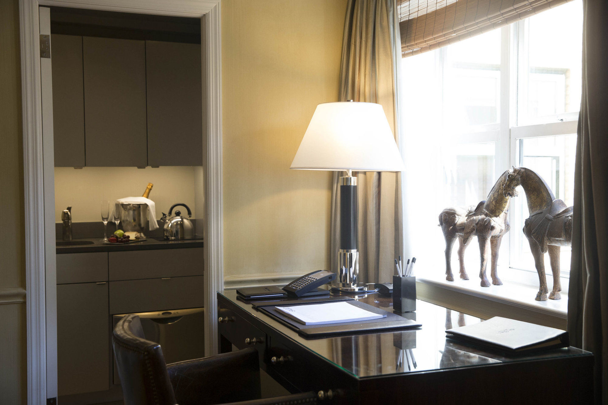 Khách sạn Lowell 5*