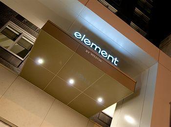 Element Times Square West Khách sạn 4*