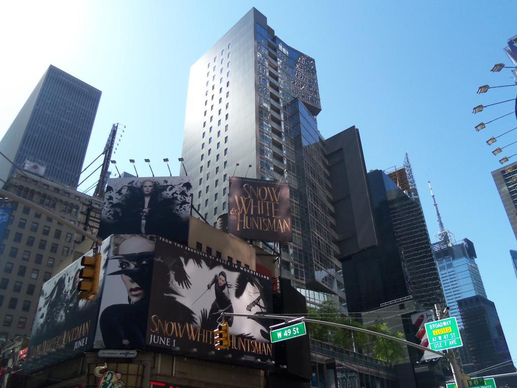 Broadway Times Square *