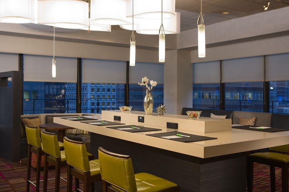 Courtyard Manhattan/midtown East Khách sạn 4*
