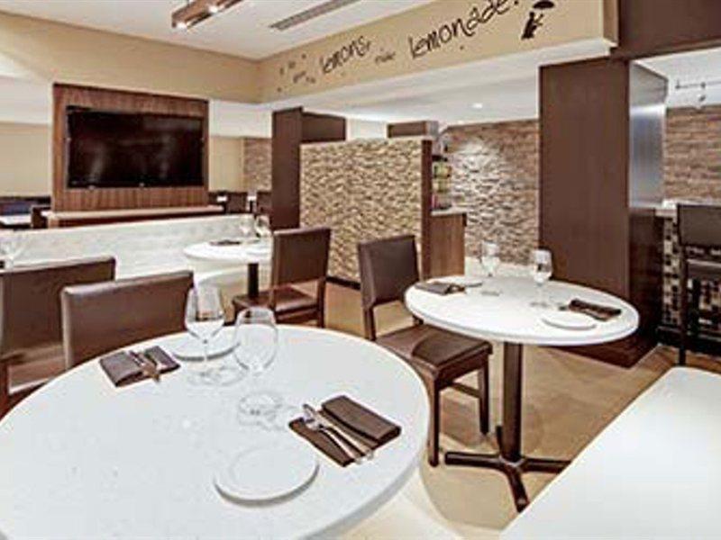 Khách sạn Wyndham Garden Chinatown