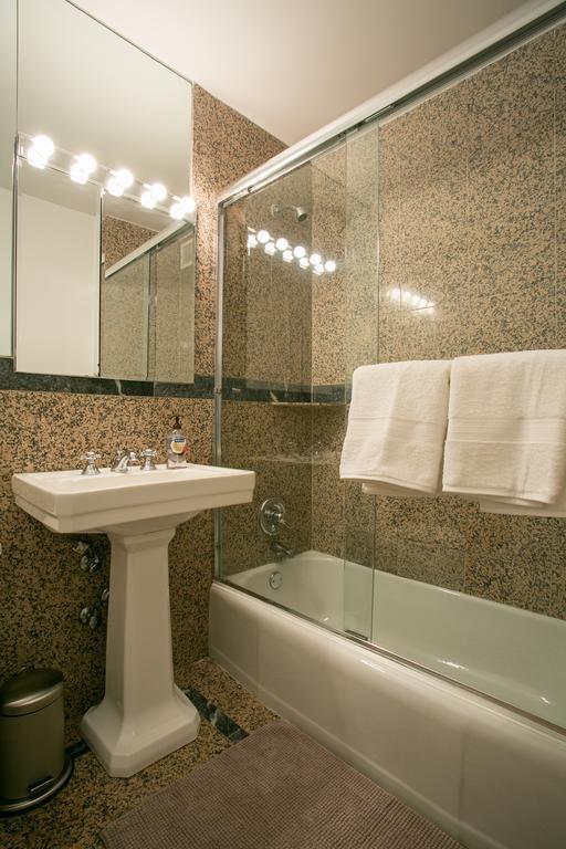 Apartamento Modern Studio Apartment - Midtown East L Nova York