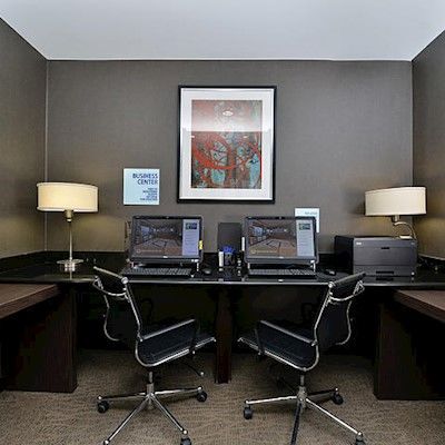 Express Kennedy Airport, An Ihg Khách sạn
