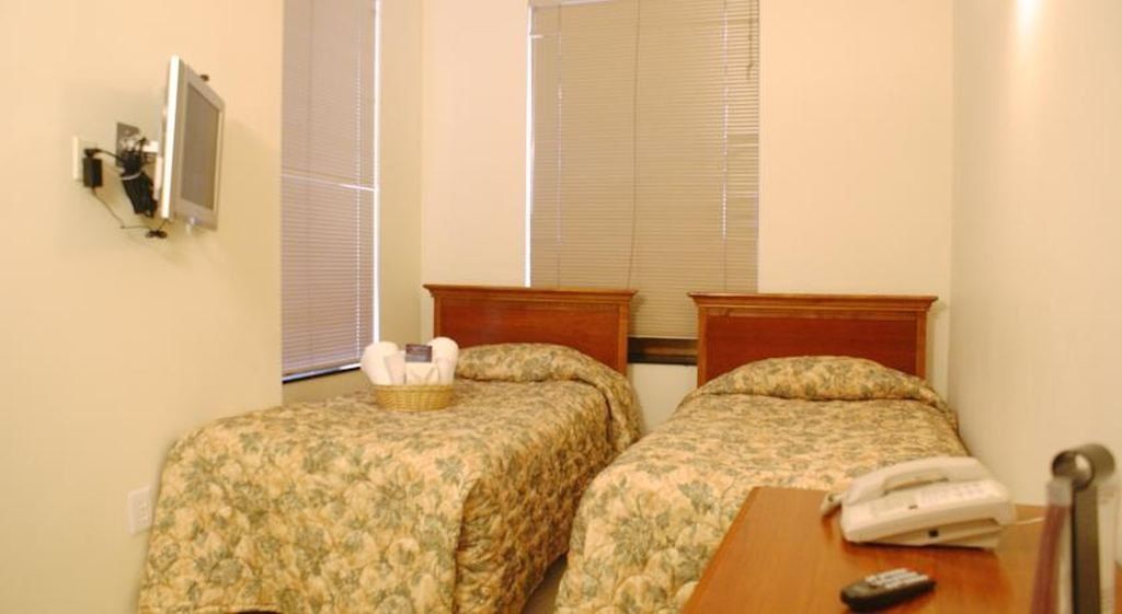 Khách sạn Americana 2*