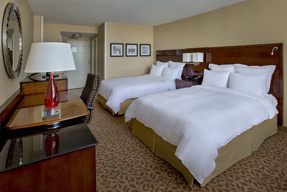 Laguardia Airport Marriott Khách sạn 4*