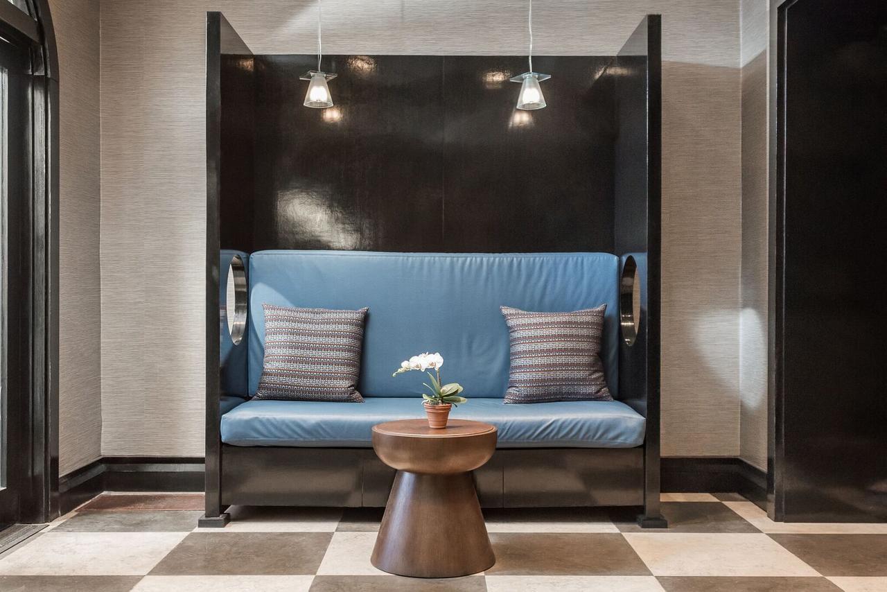 Park West Khách sạn 3*