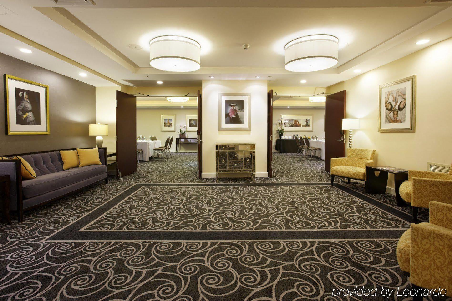 Khách sạn Marriott Vacation Club, City  4*