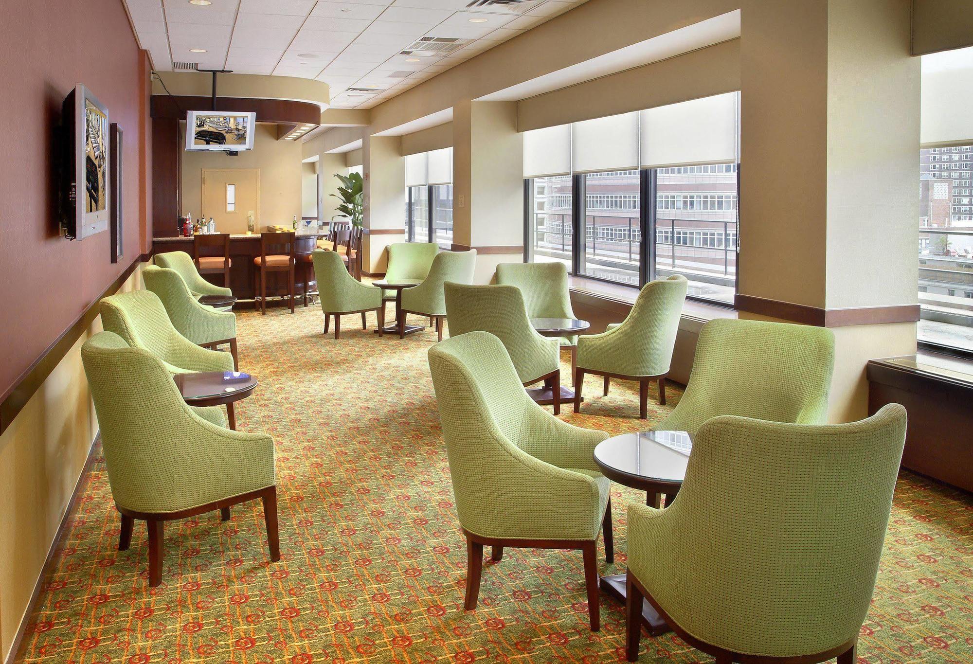 Courtyard Manhattan/midtown East Khách sạn 4*