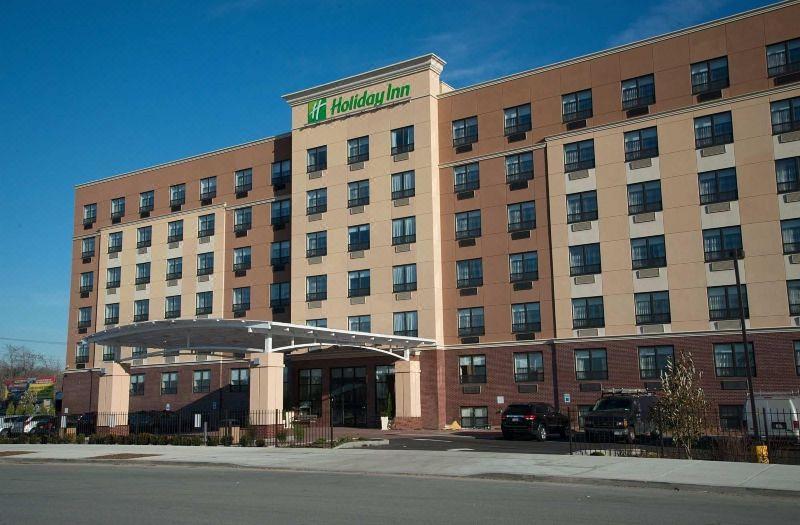 Khách sạn Express Kennedy Airport, An Ihg New York
