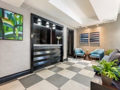 Park West Khách sạn 3*