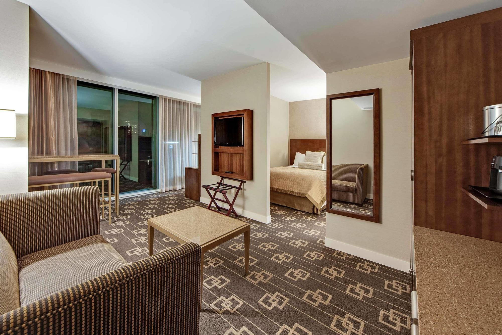 Wyndham Garden Chinatown Khách sạn 4*