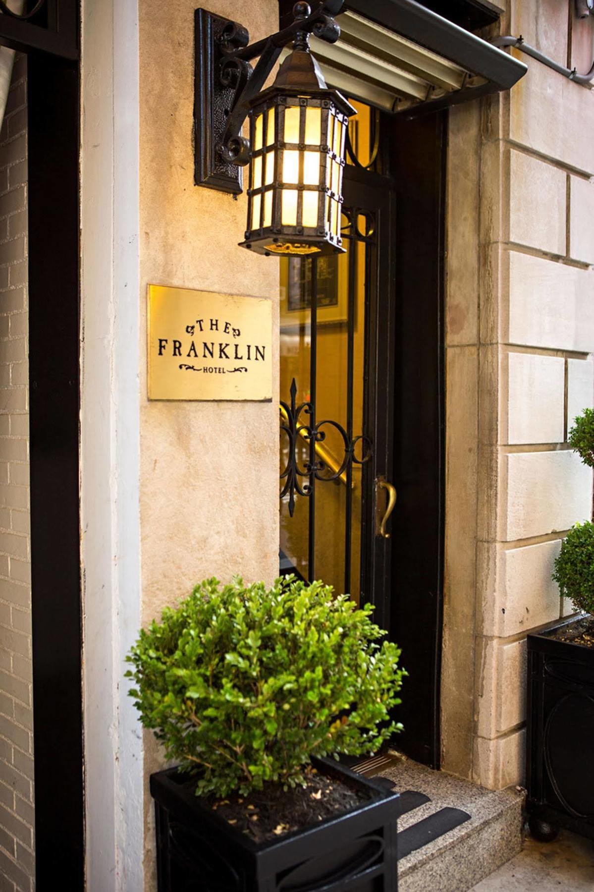 Khách sạn Voco The Franklin By Ihg 4*