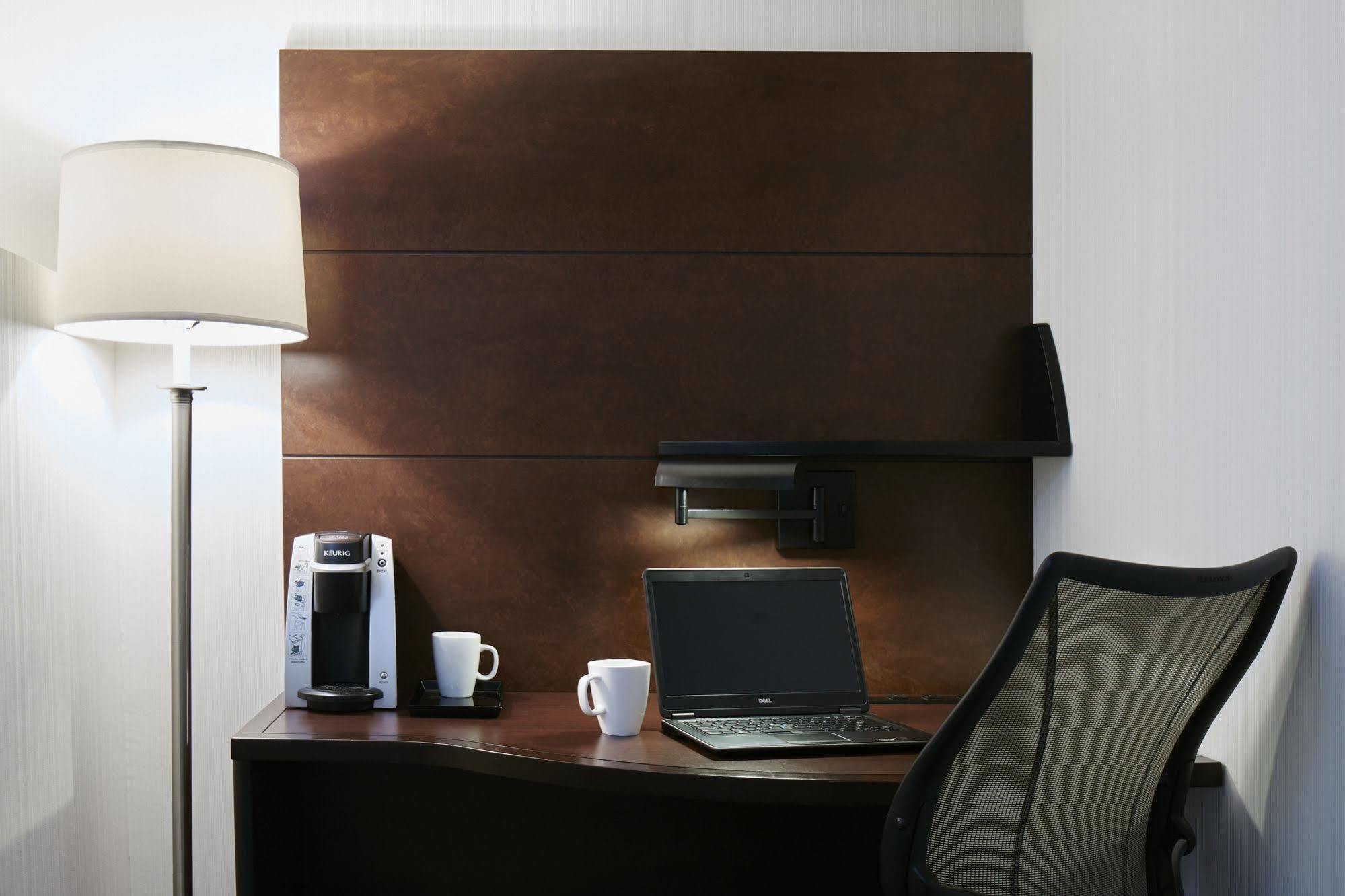 Club Quarters Times Square, Khách sạn 4*