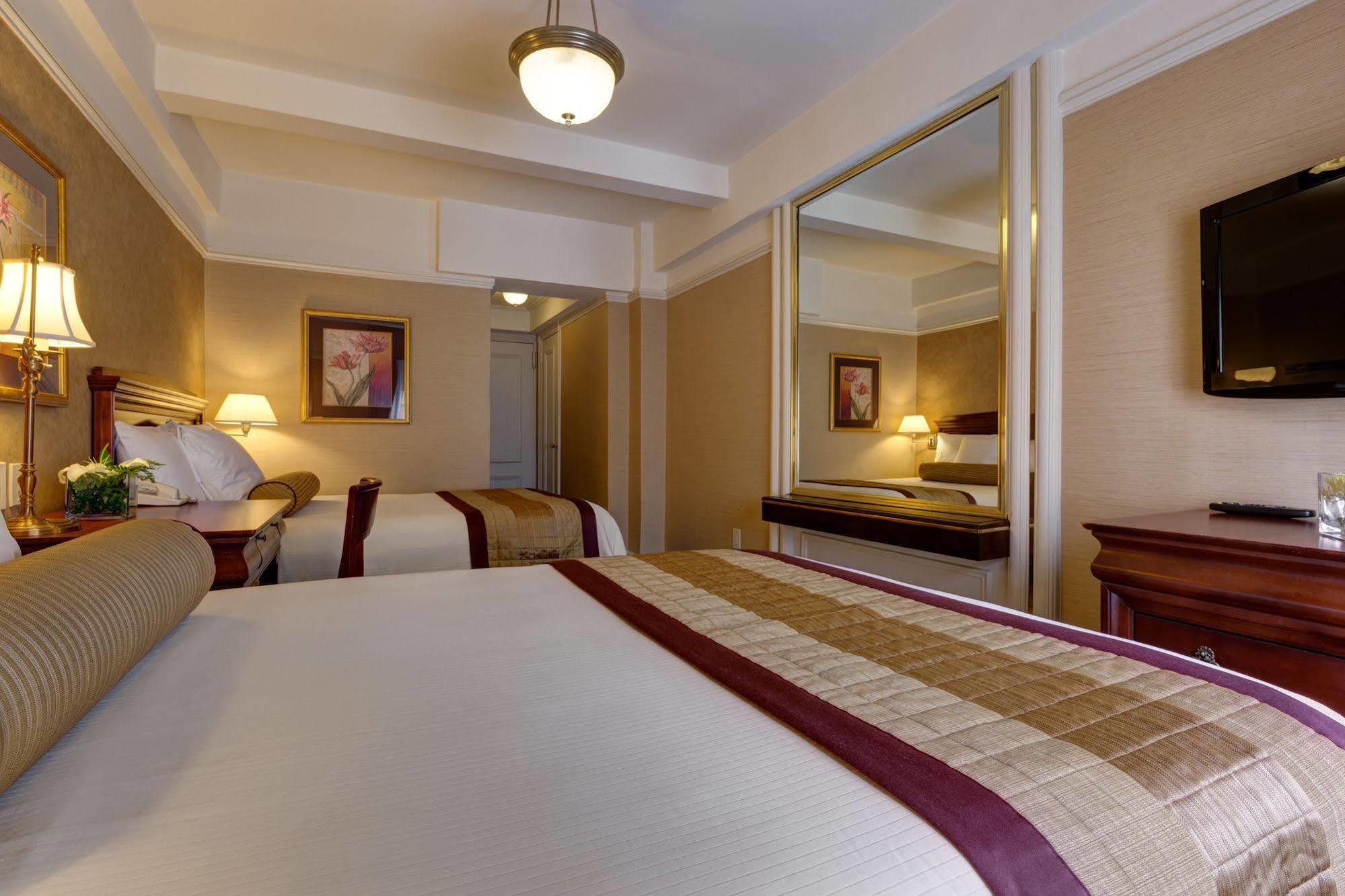 Wellington Khách sạn 3*