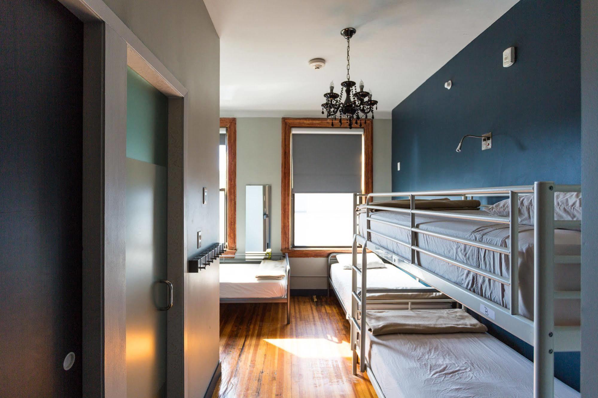 Albergue Q4 And *