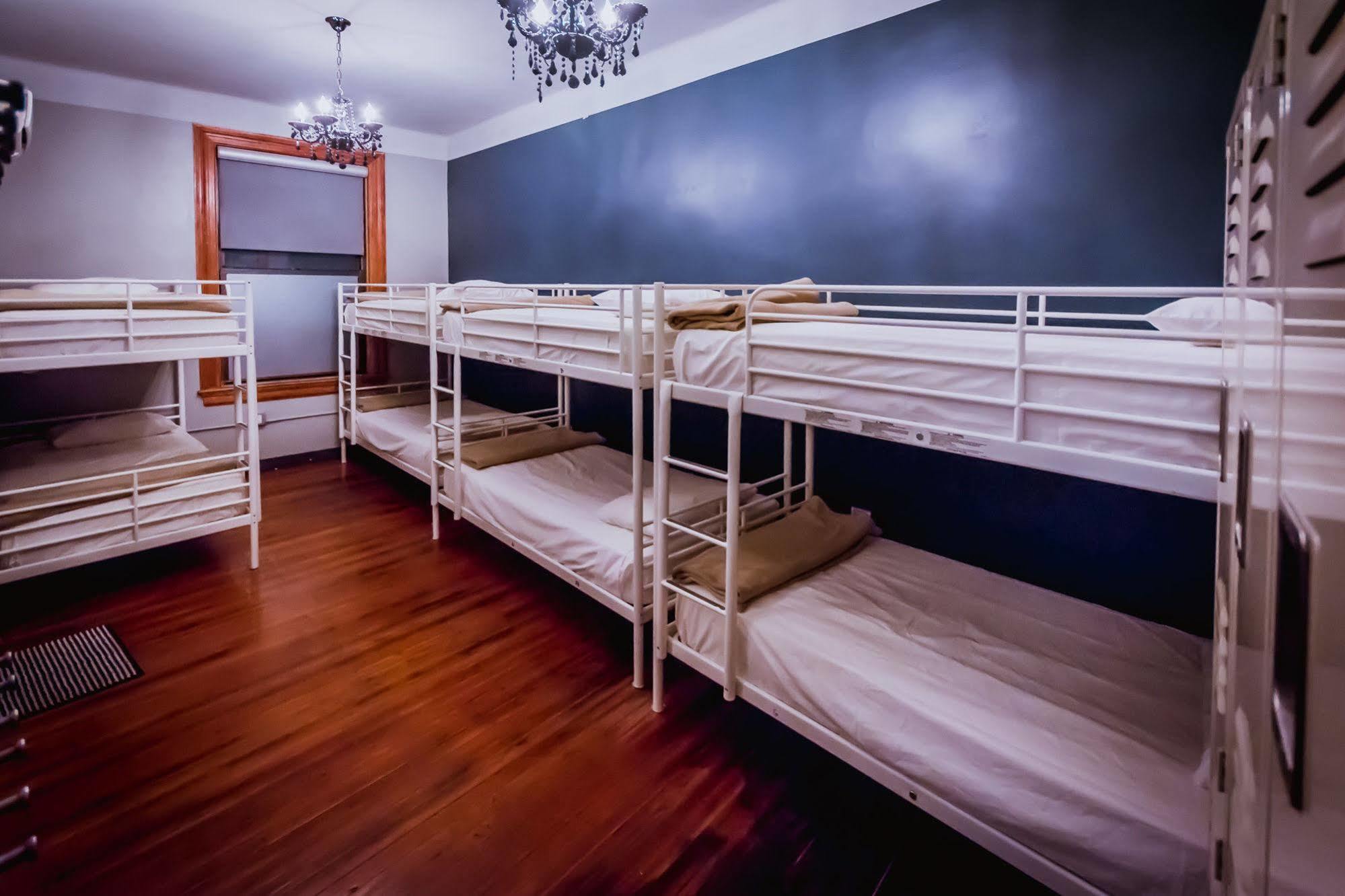 Albergue Q4 And *