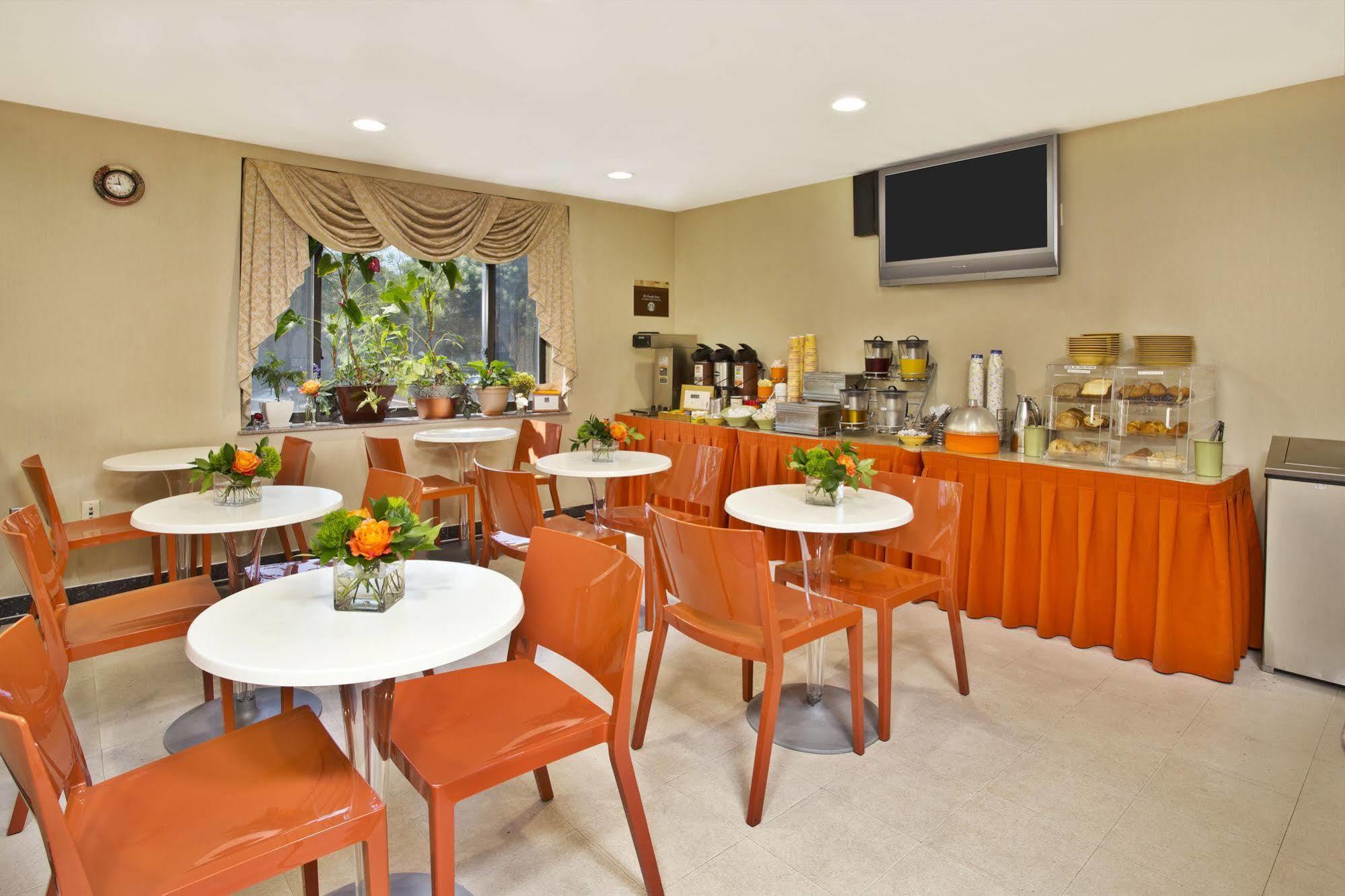 Khách sạn Le Jolie 4*