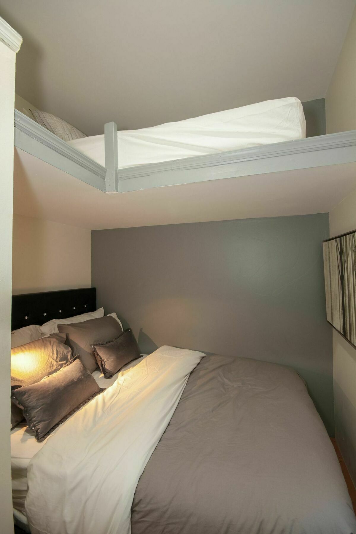 East Village 2 Bedroom Căn hộ