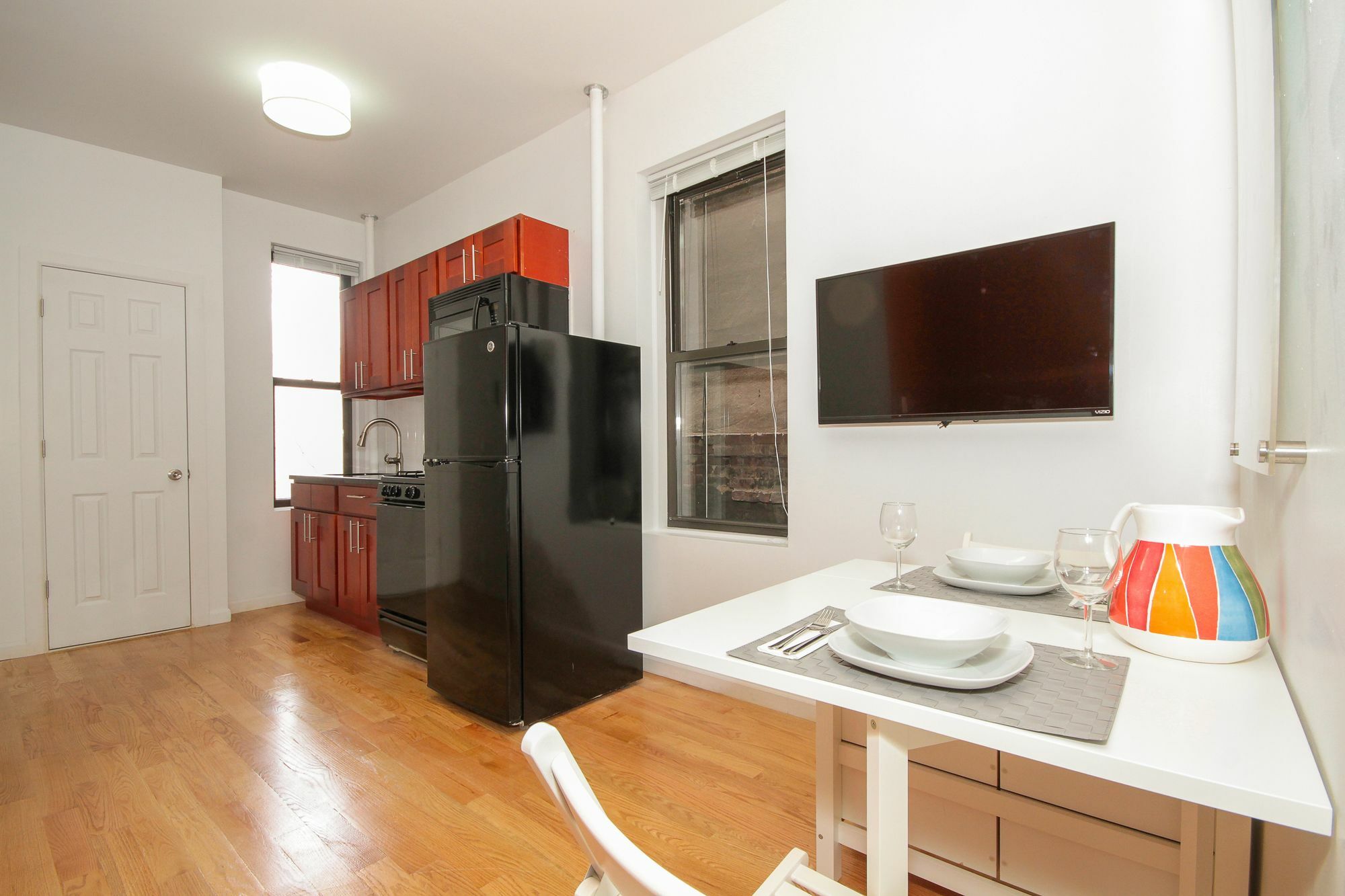 Căn hộ East Village 2 Bedroom