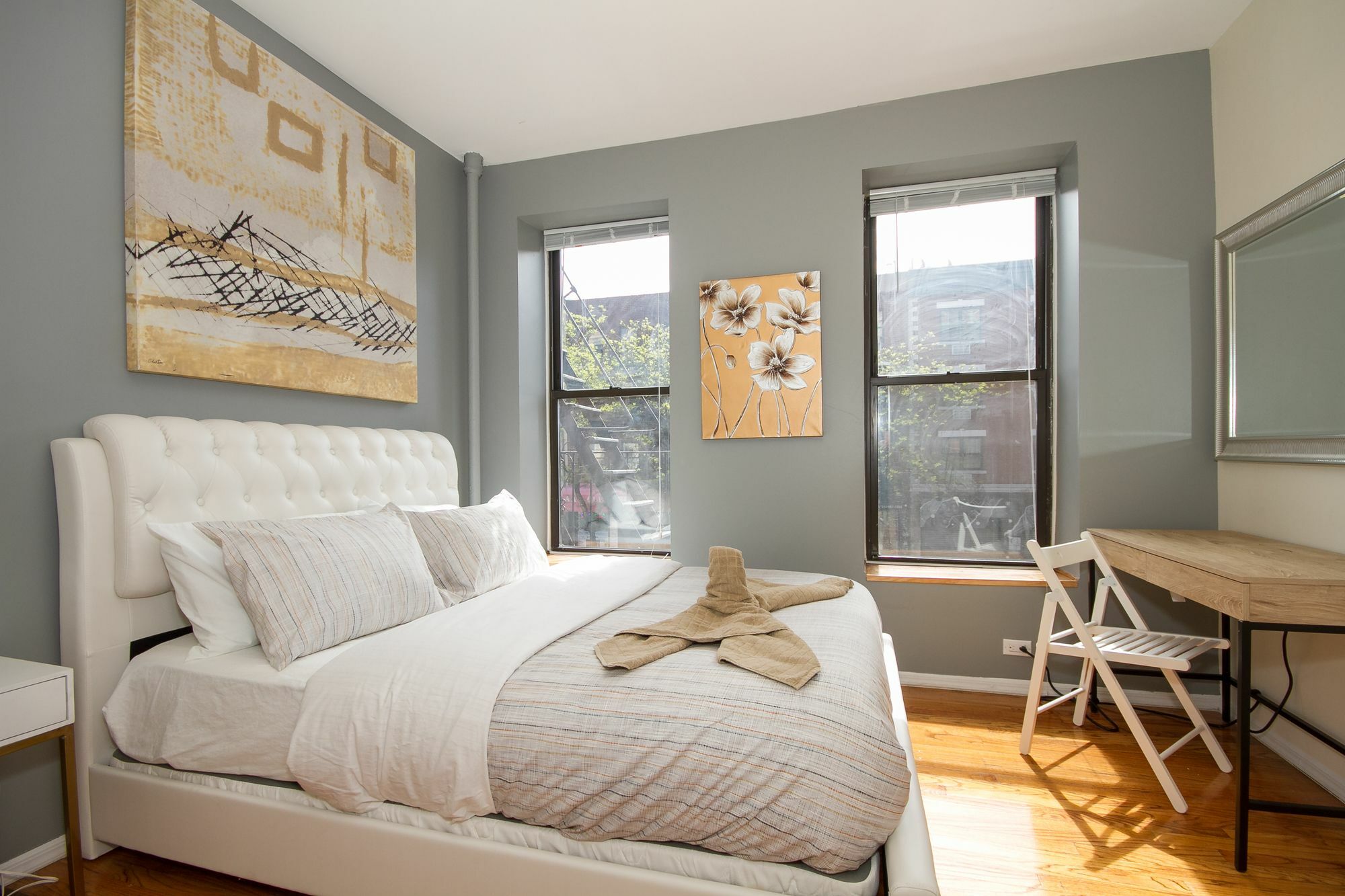 East Village 2 Bedroom Căn hộ