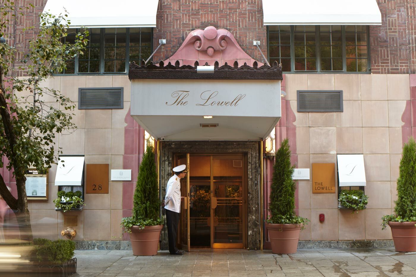 Lowell Khách sạn 5*