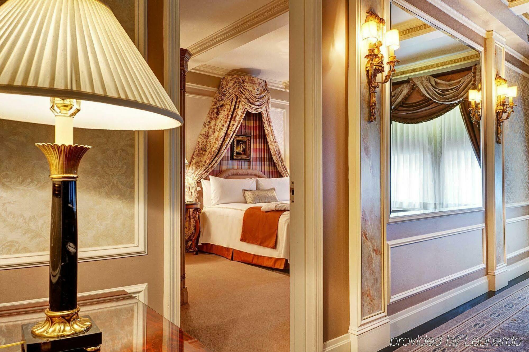 Khách sạn Elysee By Library Collection New York