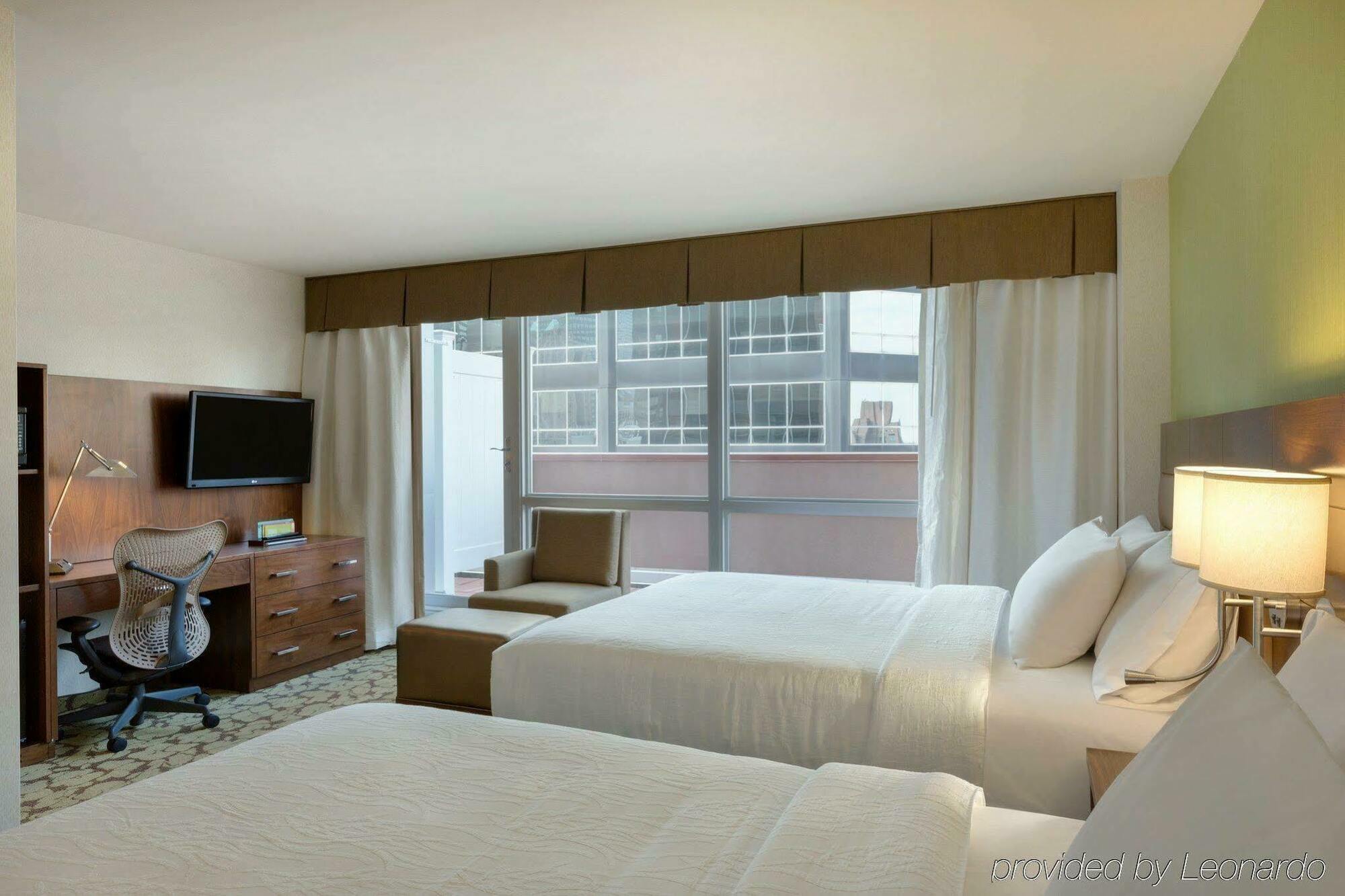 Hilton Garden Manhattan Midtown East Khách sạn